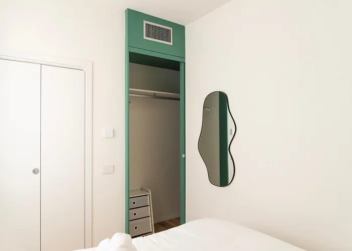 Youhosty - Perego 7 Sx Daire Milano